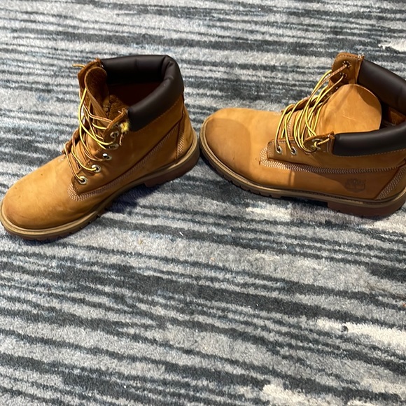 Real tan timberlands - Picture 2 of 4